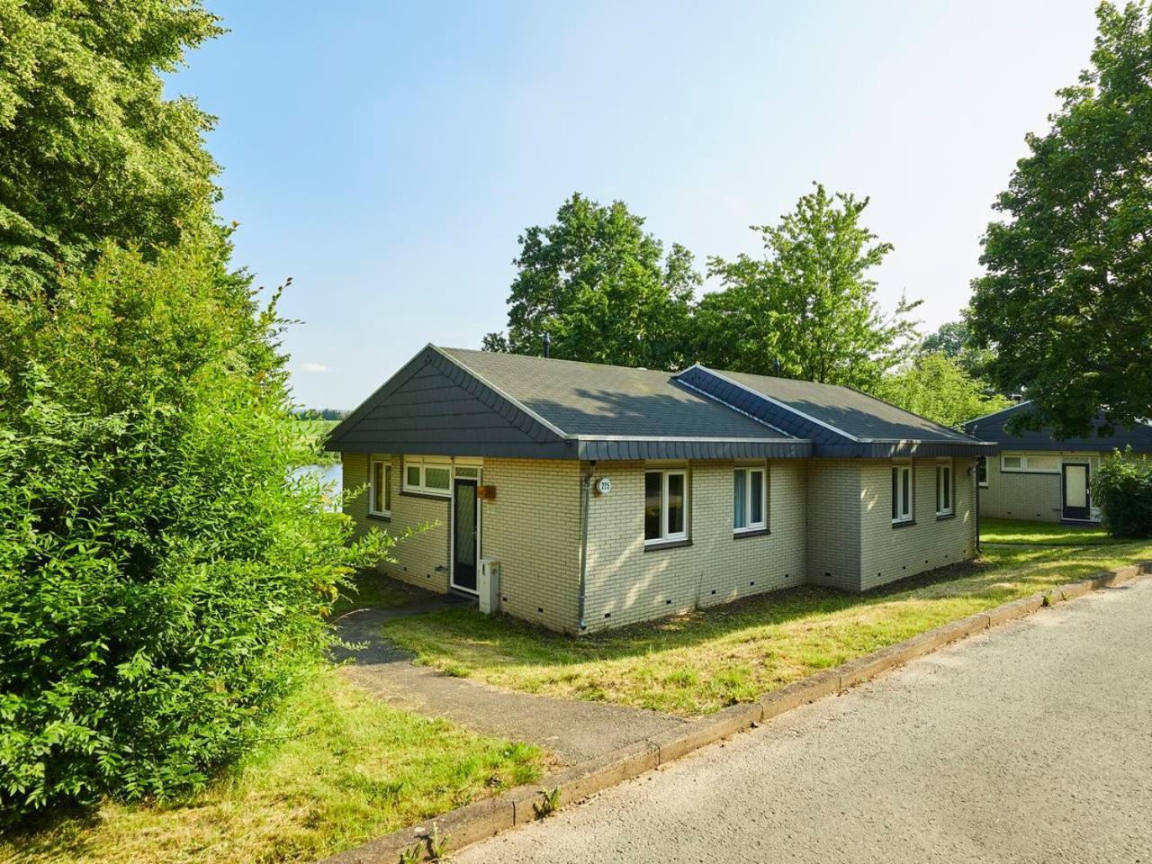 فيلا Kell am Seeفي 4-Person Bungalow In The Holiday Park Landal Hochwald المظهر الخارجي الصورة